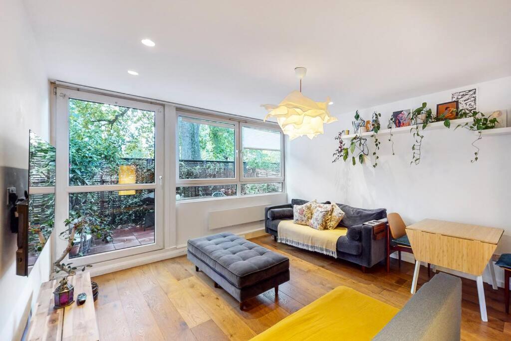 Charming 2-Bedroom Maisonette With Private Garden ลอนดอน ภายนอก รูปภาพ